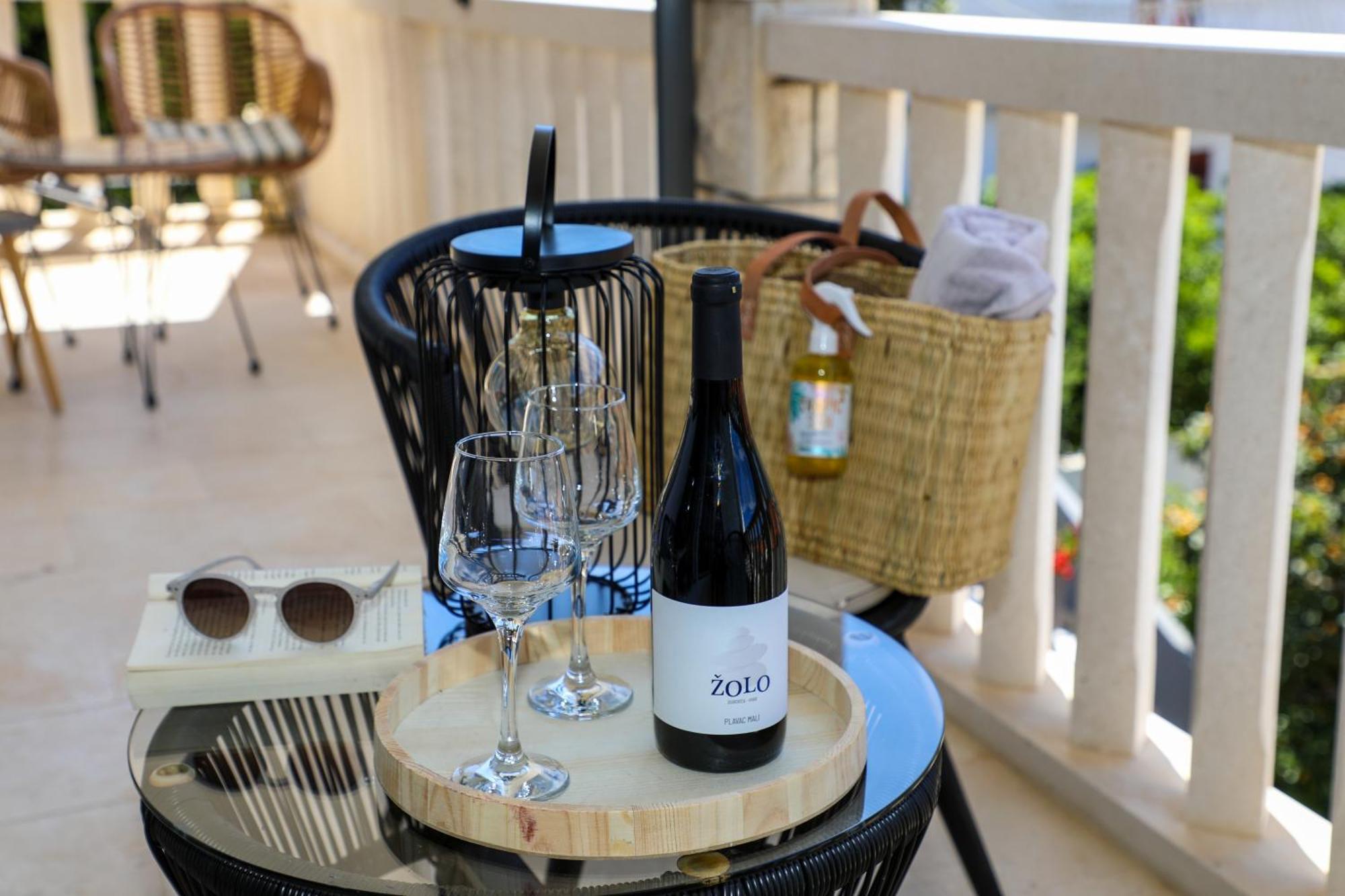 Juric 32 - Boutique Apartments Hvar Town Eksteriør bilde