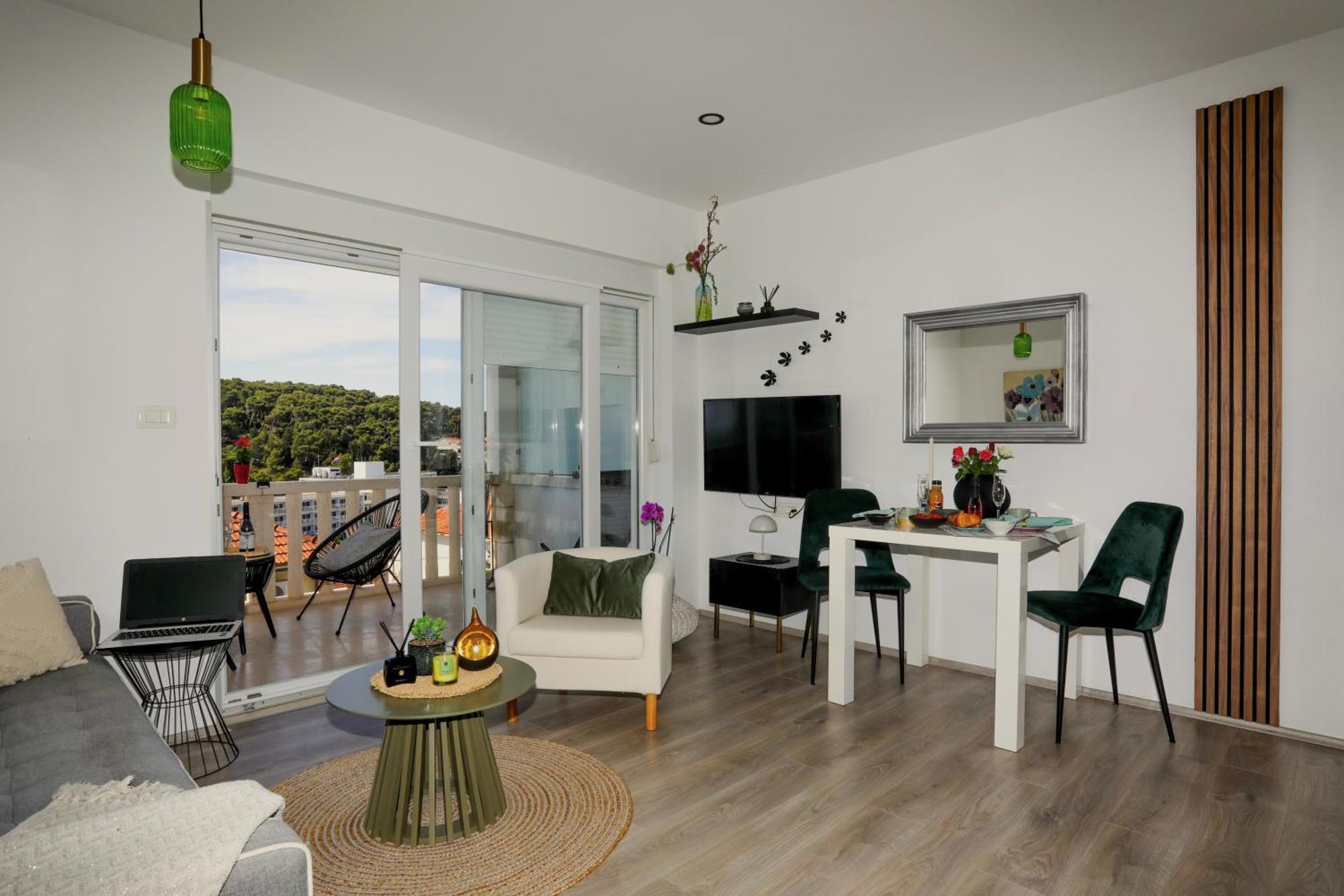 Juric 32 - Boutique Apartments Hvar Town Eksteriør bilde